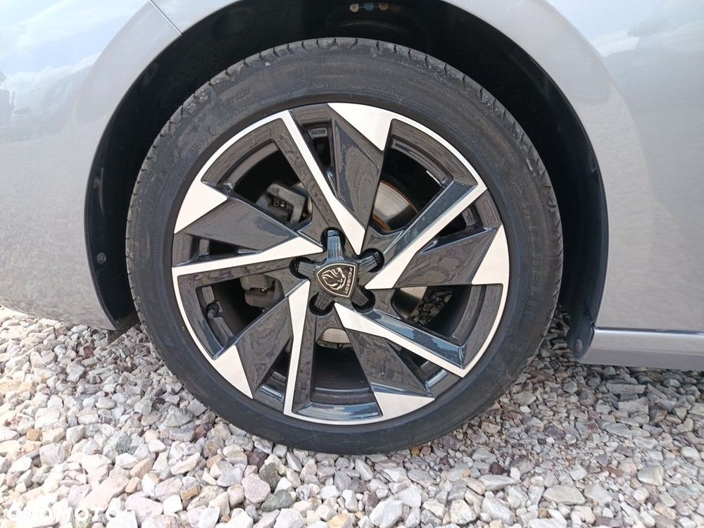 Peugeot 308 1.2 PureTech GPF Allure Pack S&S EAT8 - 11