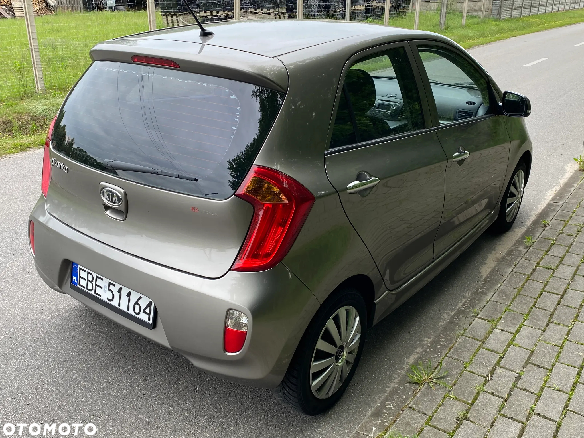 Kia Picanto 1.2 Dream Team Edition - 6