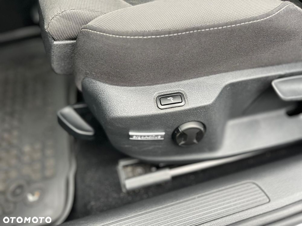 Volkswagen Golf 1.4 TSI BMT Highline DSG - 29