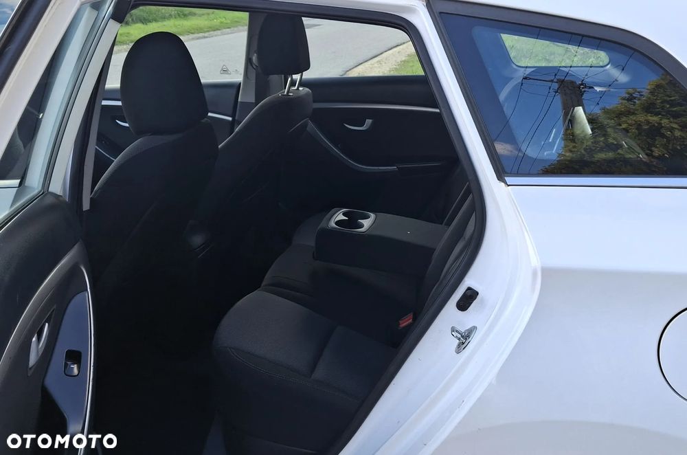 Hyundai i30 1.4 Trend - 13