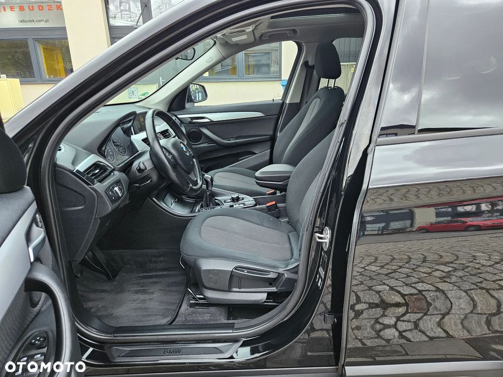 BMW X1 sDrive18i Advantage - 9