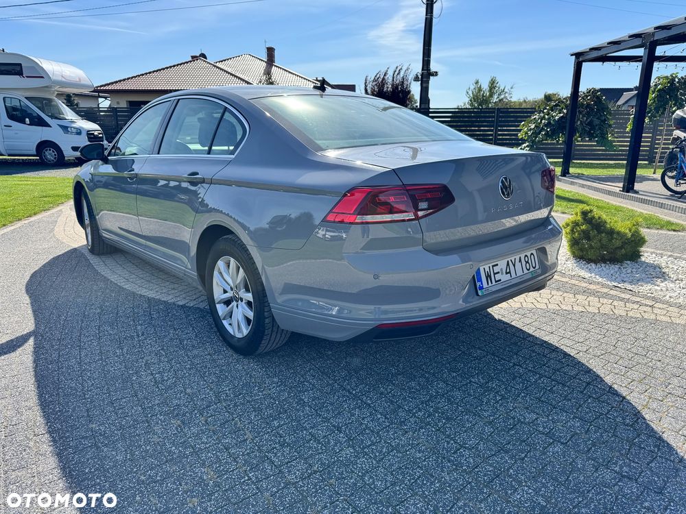 Volkswagen Passat 2.0 TDI EVO Elegance - 33