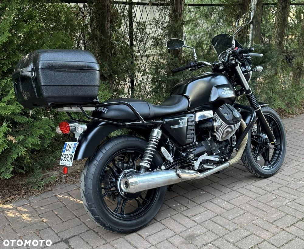 Moto Guzzi V7 - 6