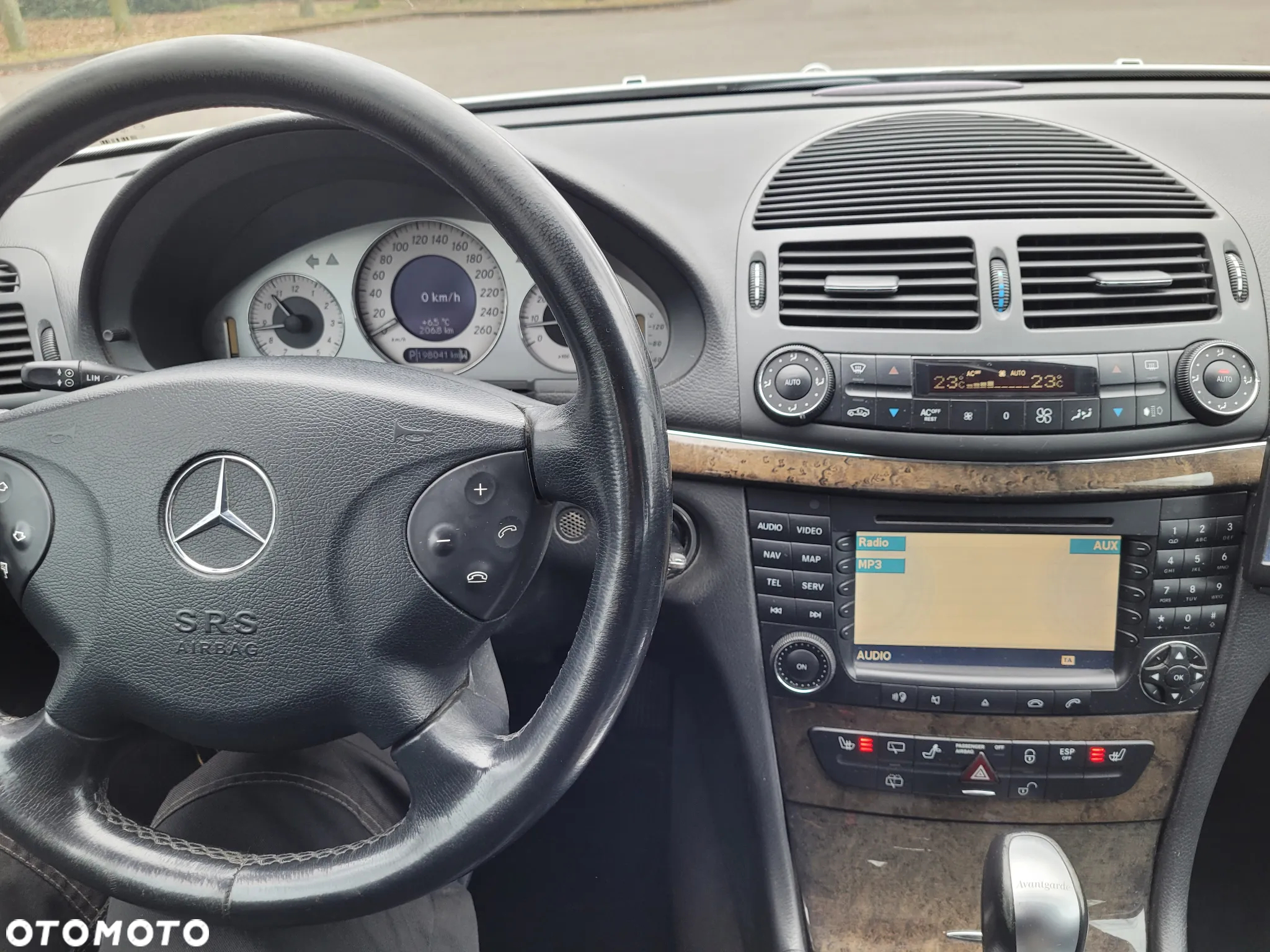Mercedes-Benz Klasa E - 12