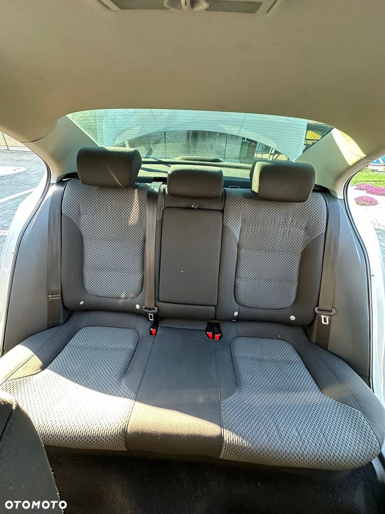 Volkswagen Jetta 1.4 TSI Comfortline - 11