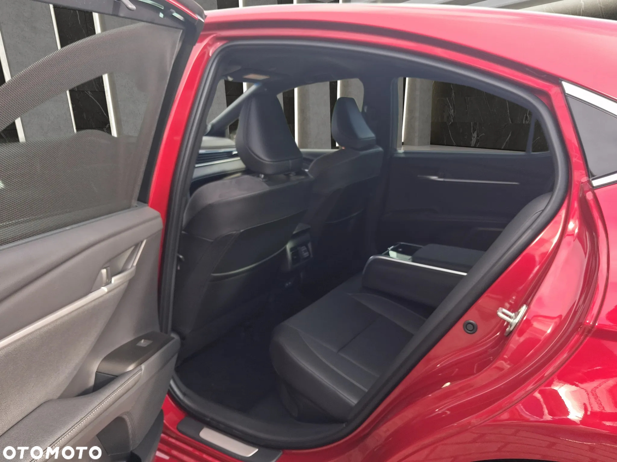 Toyota Camry 2.5 Hybrid Dynamic Force Executive e-CVT - 28