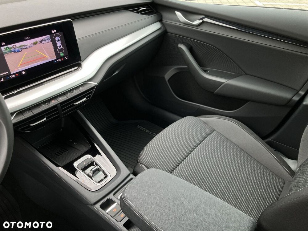 Skoda Octavia 1.5 TSI mHEV Selection DSG - 15