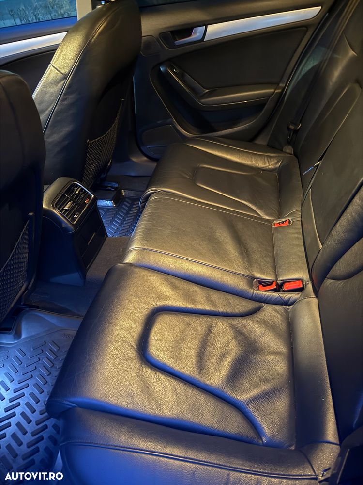 Audi A4 2.0 TDI quattro Stronic - 12