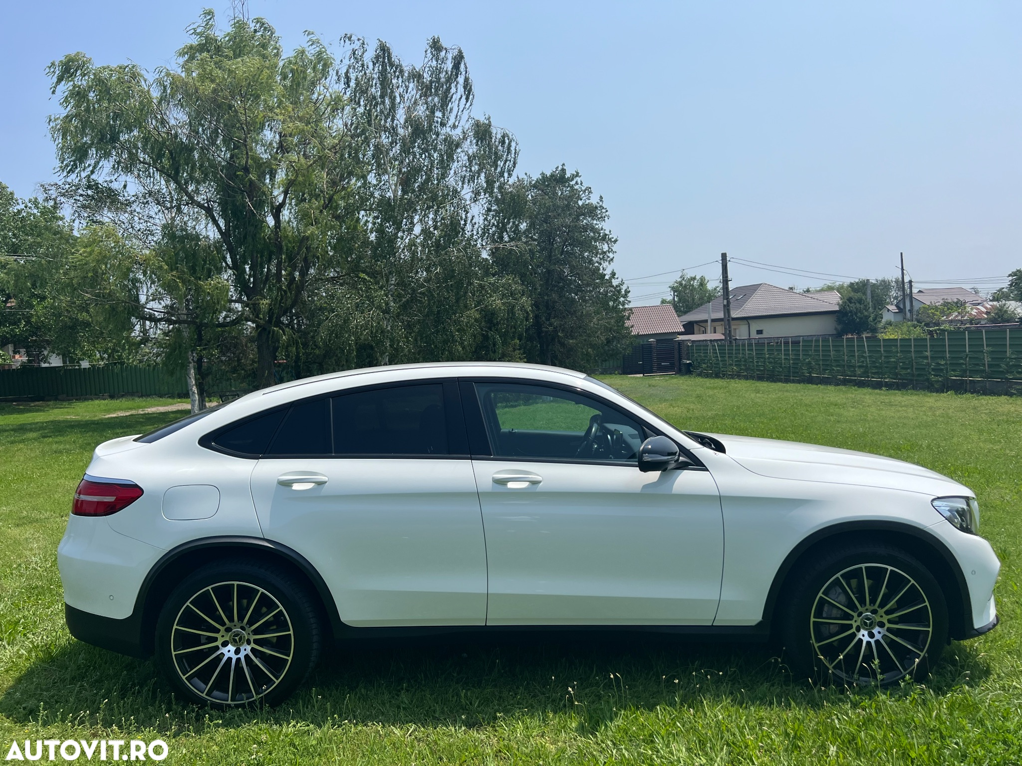 Mercedes-Benz GLC Coupe 250 d 4Matic 9G-TRONIC AMG Line - 2