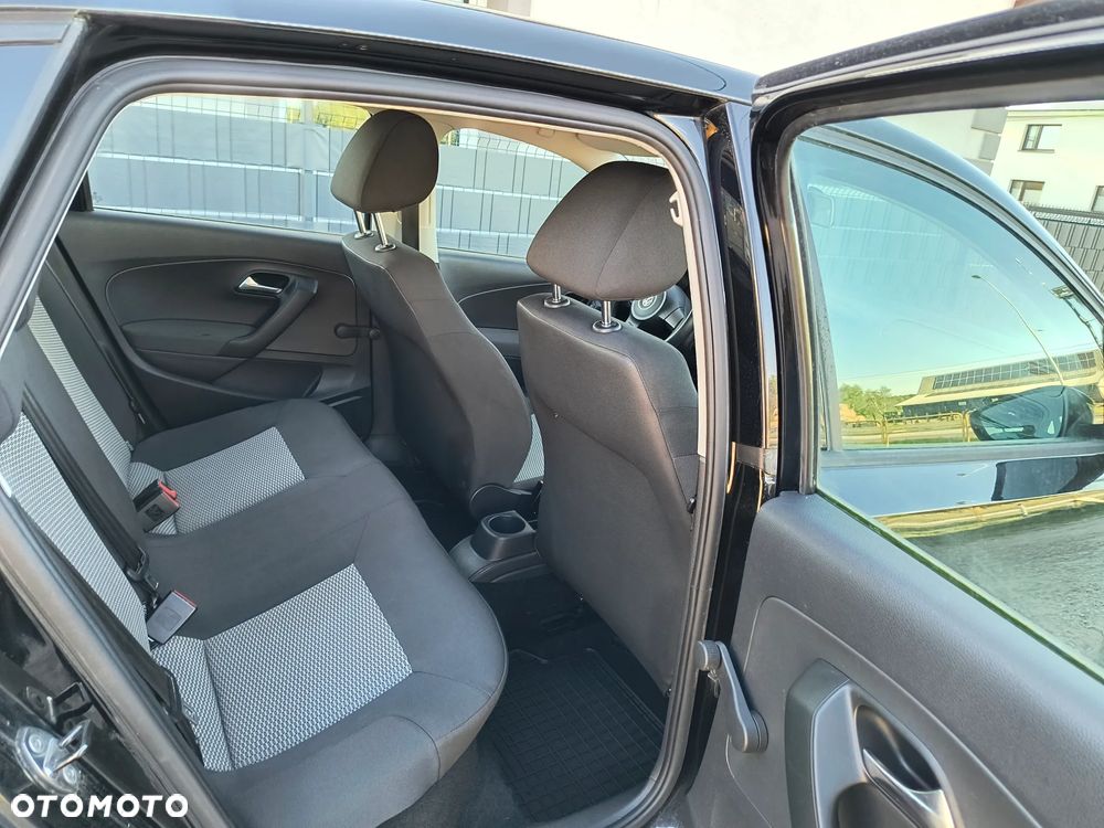 Volkswagen Polo 1.2 Comfortline - 12