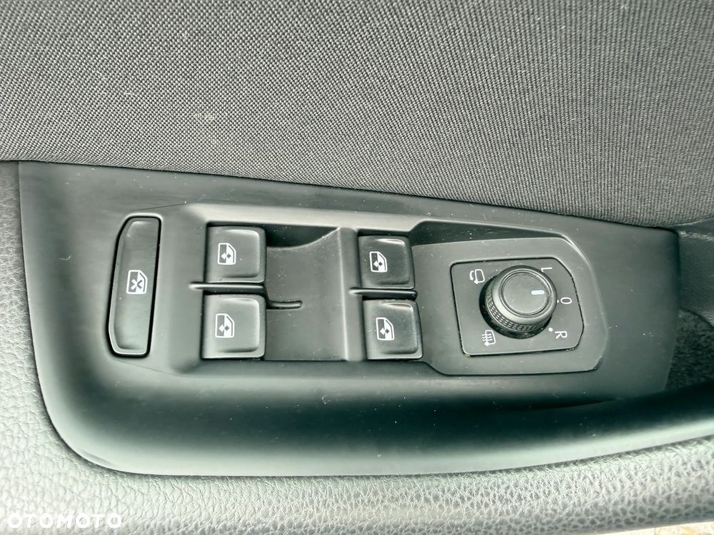 Volkswagen Passat 2.0 TDI EVO Business DSG - 16