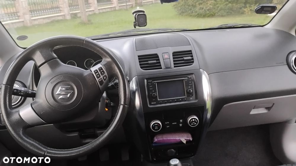 Suzuki SX4 - 11
