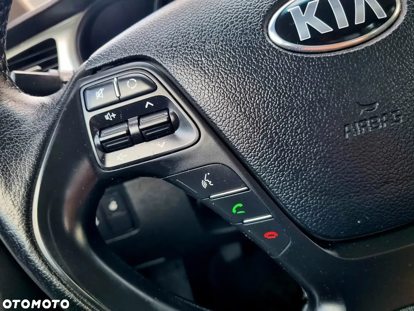 Kia Ceed 1.4 L - 17