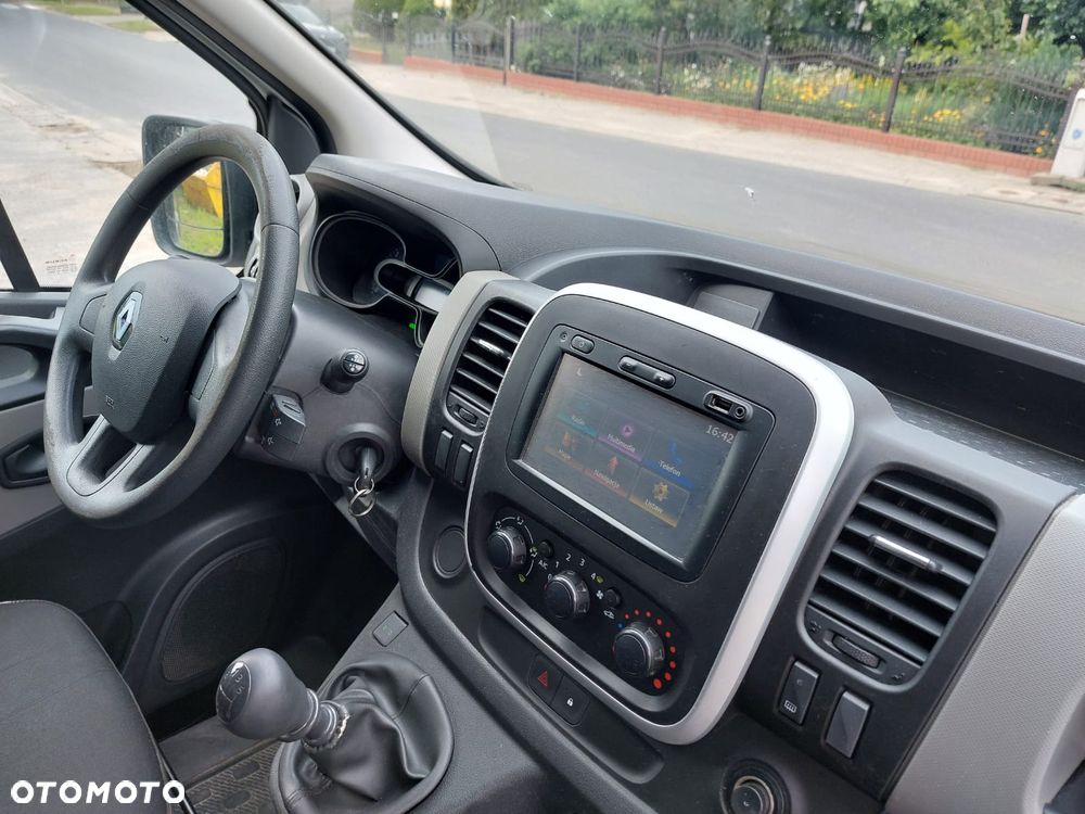 Renault TRAFIC - 11