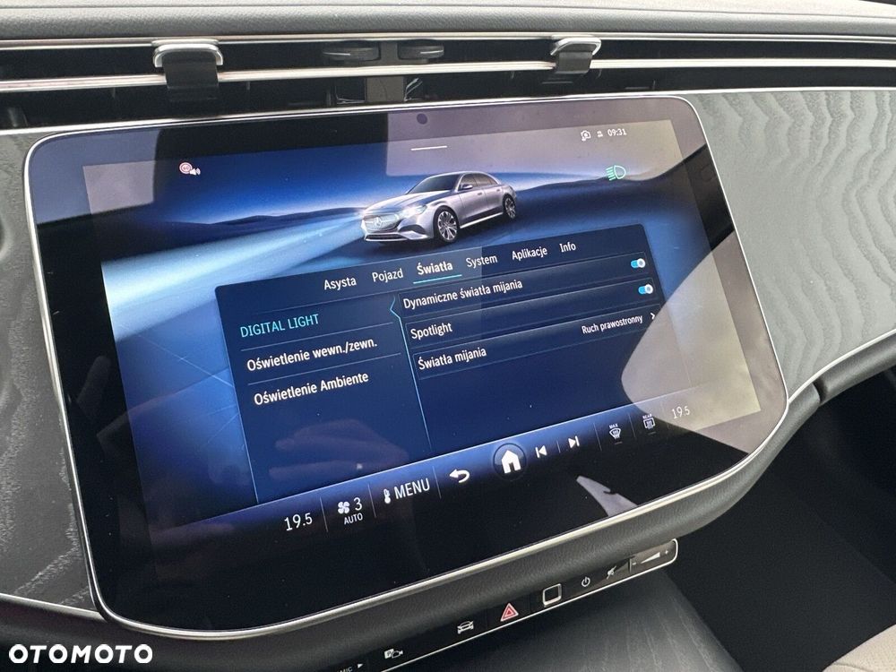 Mercedes-Benz Klasa E 220 d mHEV 4-Matic Avantgarde 9G-Tronic - 26
