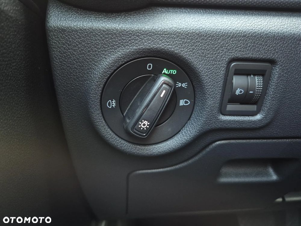 Skoda Fabia 1.0 TSI Ambition DSG - 20