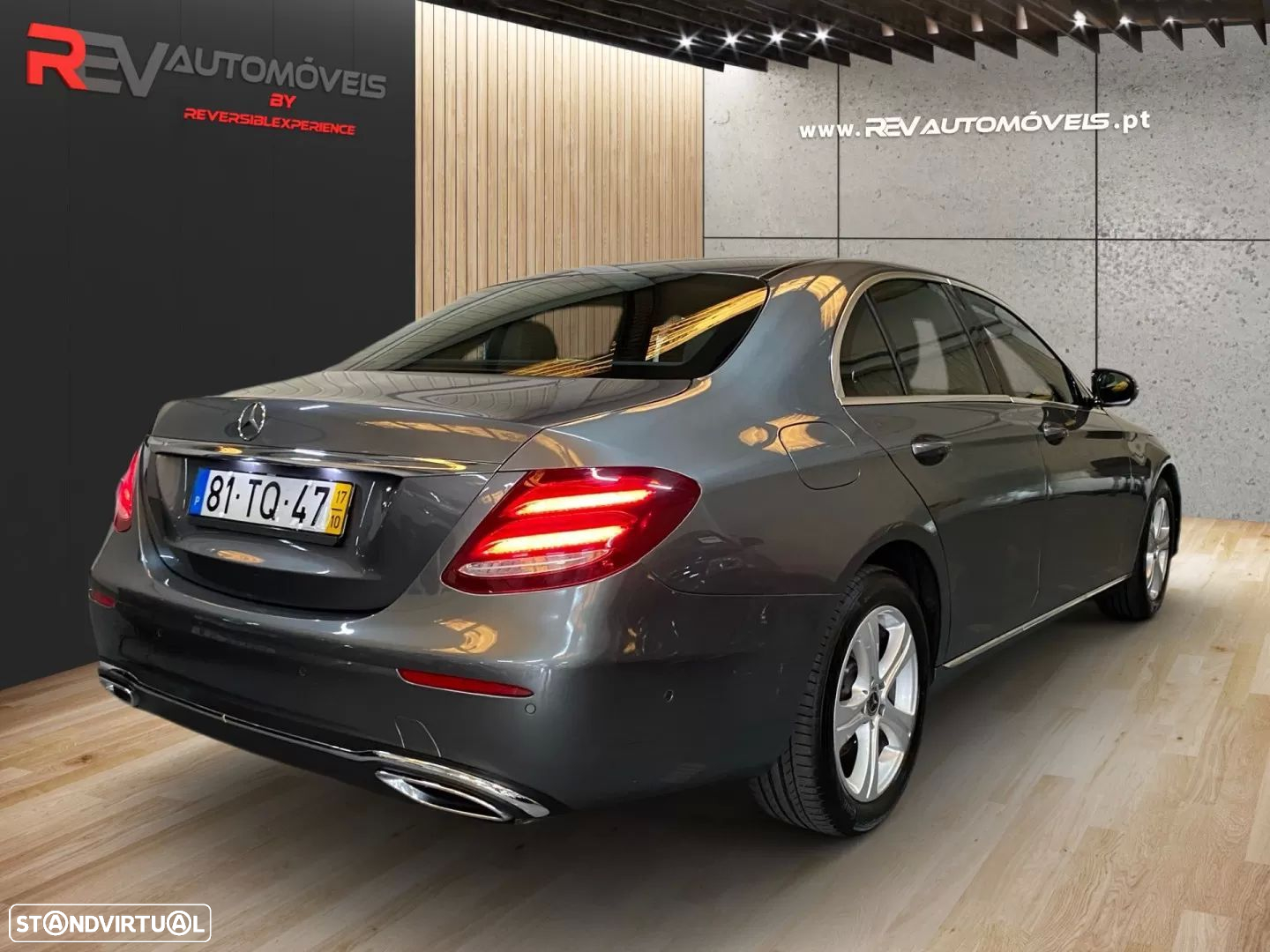 Mercedes-Benz E 220 d Exclusive Line - 3