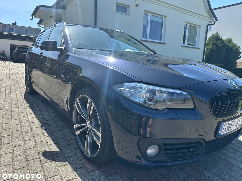 BMW Seria 5 520d Touring - 8