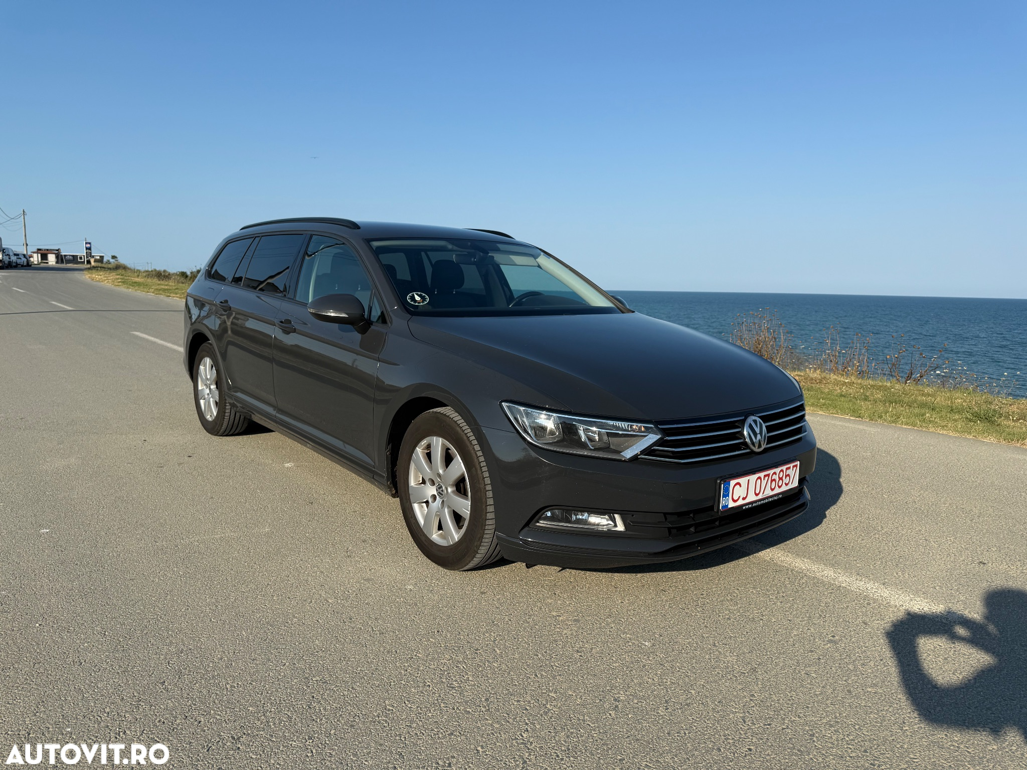 Volkswagen Passat Variant 2.0 TDI (BlueMotion Technology) Highline - 13