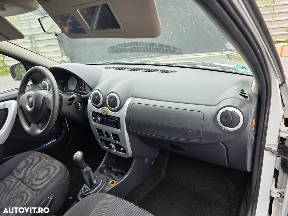 Dacia Logan MCV 1.6 16V Laureate - 5