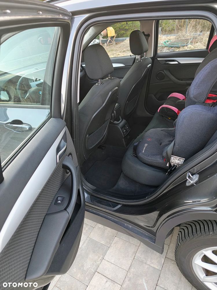 BMW X1 sDrive16d - 15