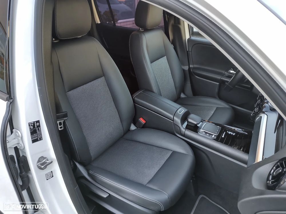 Mercedes-Benz GLB 200 - 19
