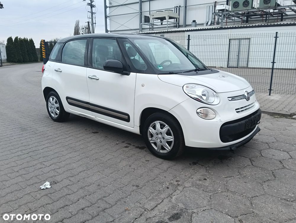 Fiat 500L 1.4 16V Urban Edition - 8