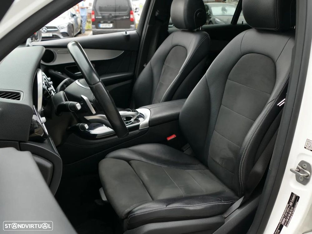 Mercedes-Benz GLC 220 d 4Matic 9G-TRONIC AMG Line - 30