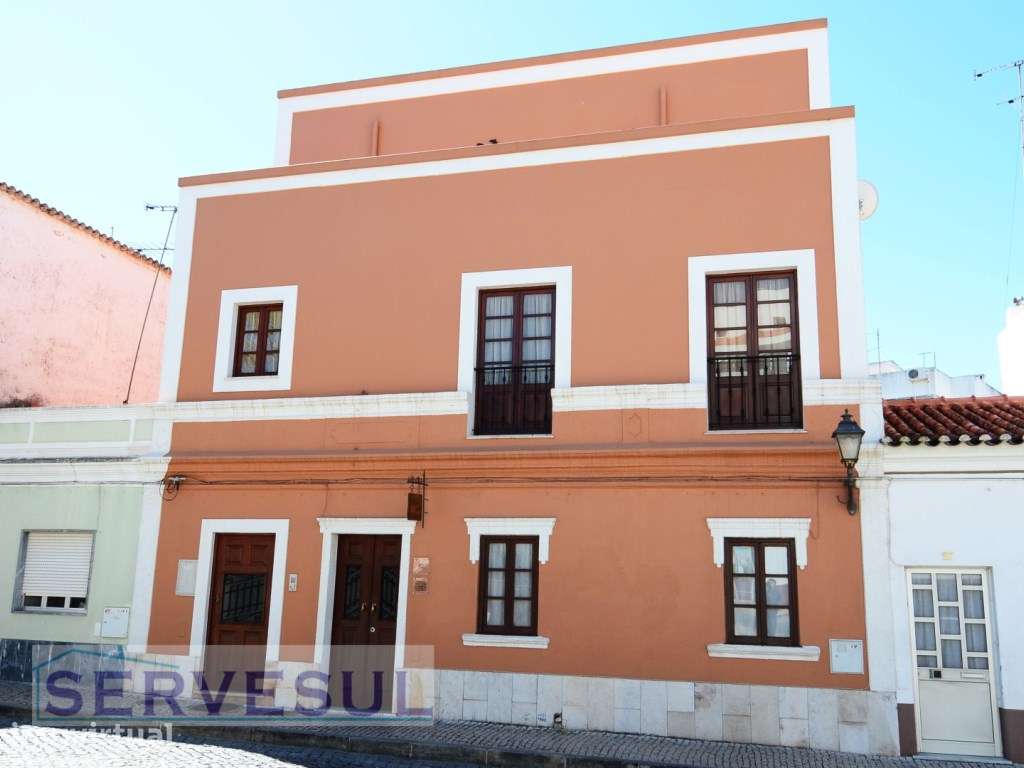 Excelente Oportunidade de Investimento! Rés-do-chão de uma Casa Tra... - Grande imagem: 4/29