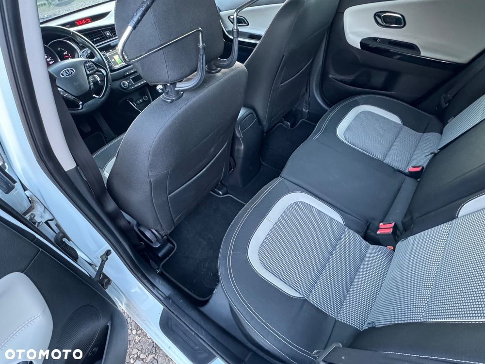 Kia Ceed 1.6 CRDi 136 ISG Platinum Edition - 10