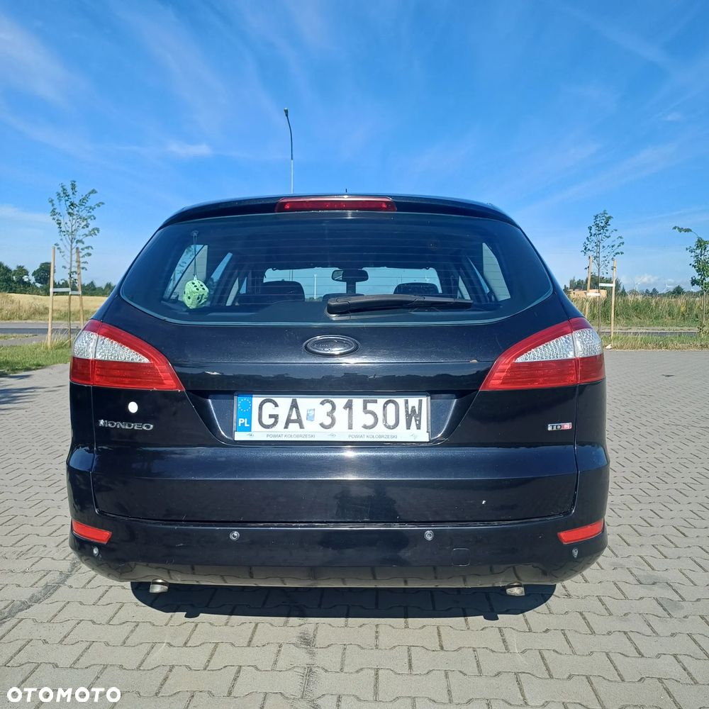 Ford Mondeo - 9