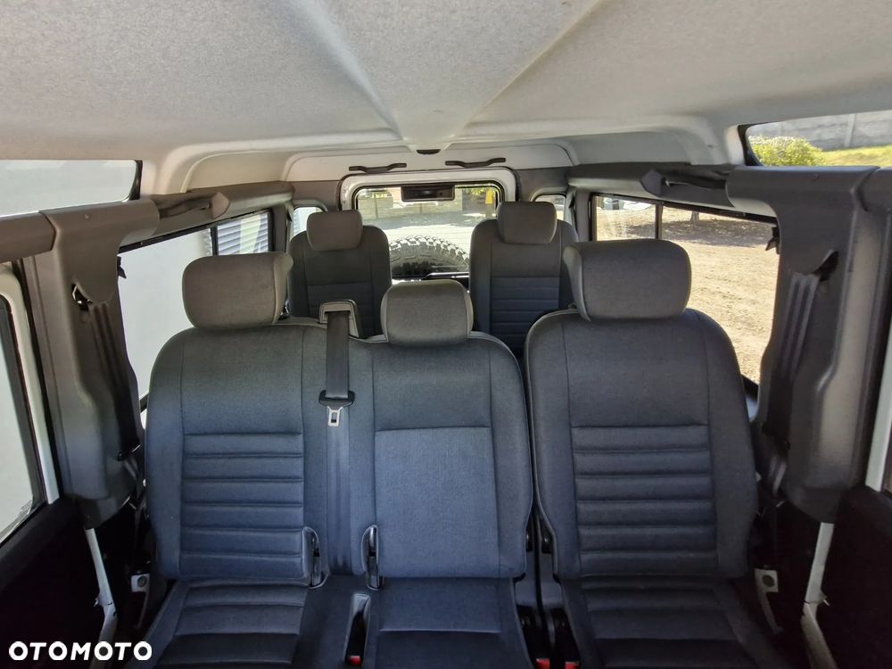 Land Rover Defender 2.2 TD4 E - 21