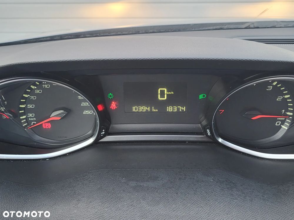 Peugeot 308 1.2 PureTech Active S&S - 5