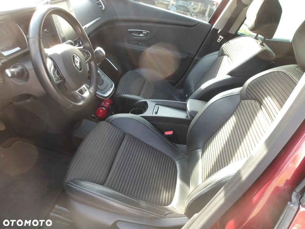 Renault Scenic - 11