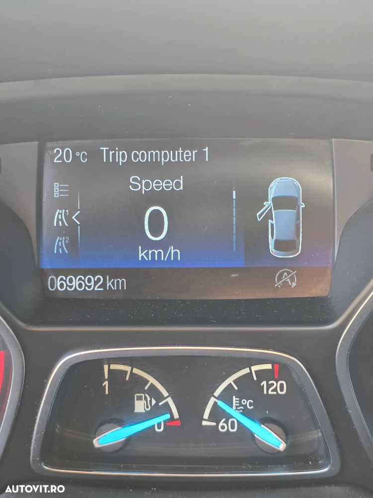 Ford Kuga 1.5 TDCi 2WD Titanium - 17