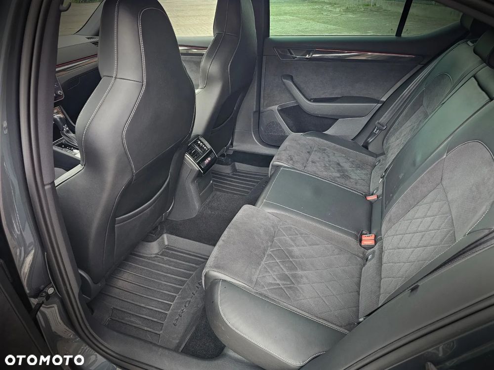 Skoda Superb 2.0 TSI 4x4 Sportline DSG - 10