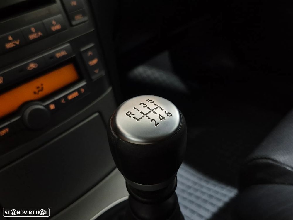 Toyota Avensis SW 2.2 D-4D Sol High P. - 16