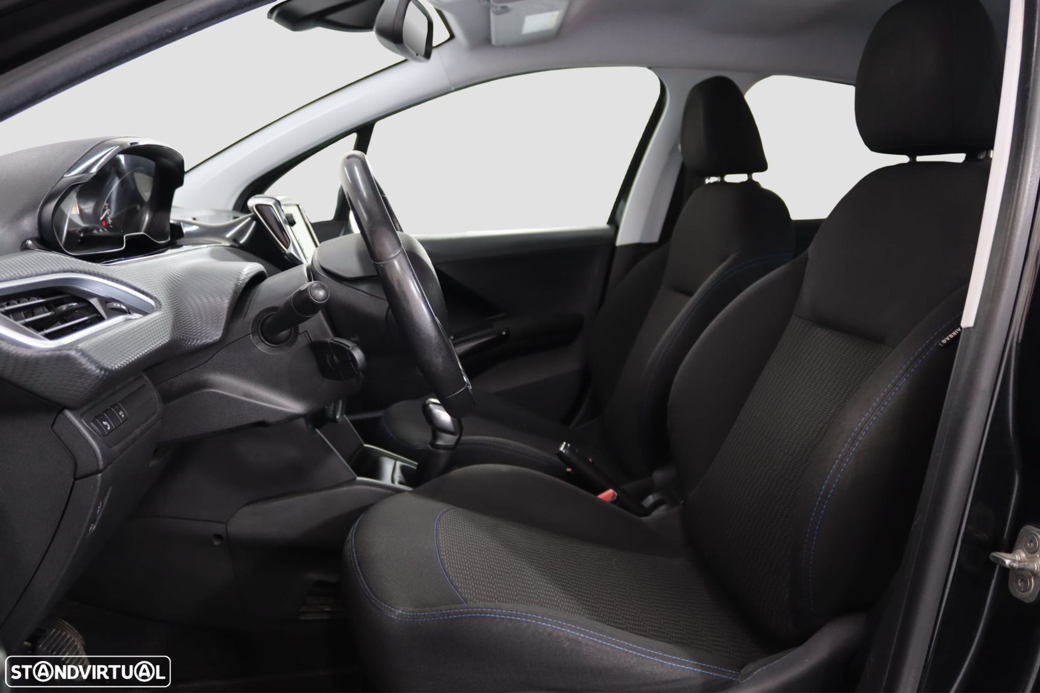 Peugeot 208 1.2 PureTech Signature - 14