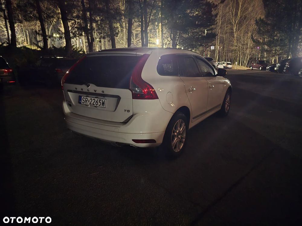 Volvo XC 60 T5 Geartronic Momentum - 14