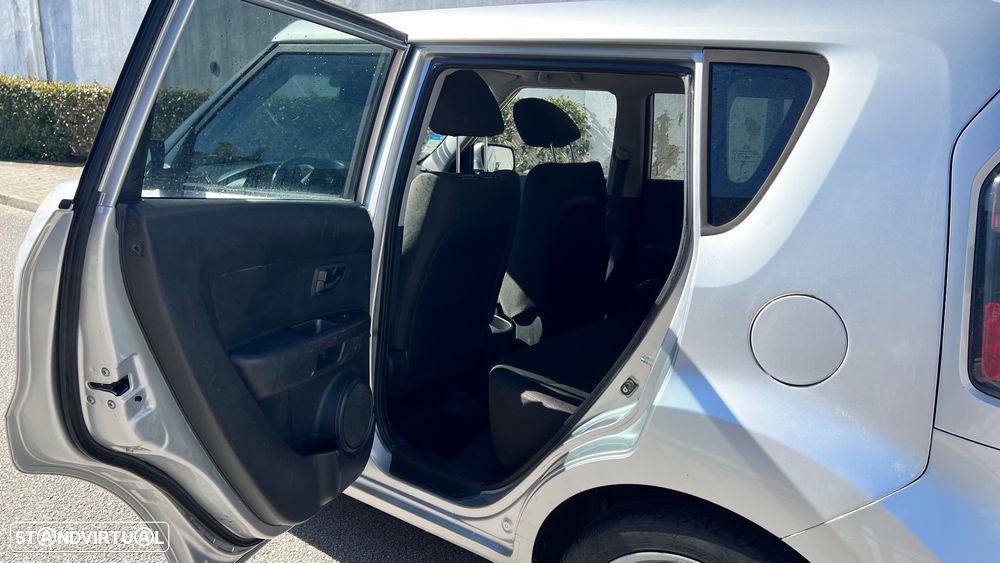 Kia Soul 1.6 CRDi EX - 12