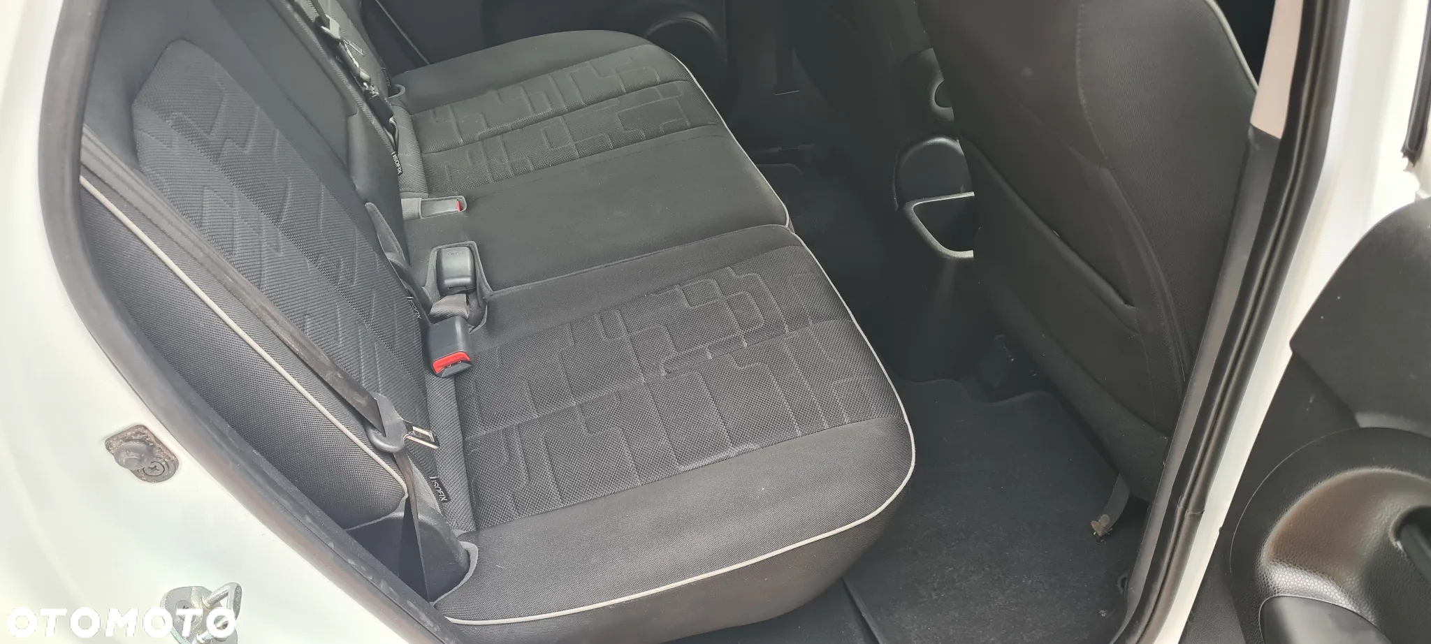Kia Venga 1.6 Business Line - 18