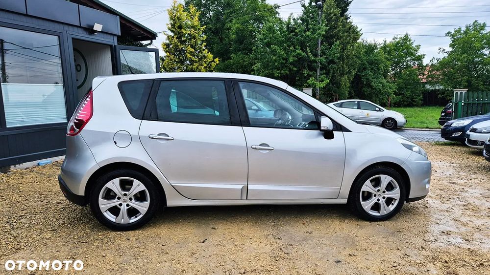 Renault Scenic 1.6 16V 110 Paris - 10