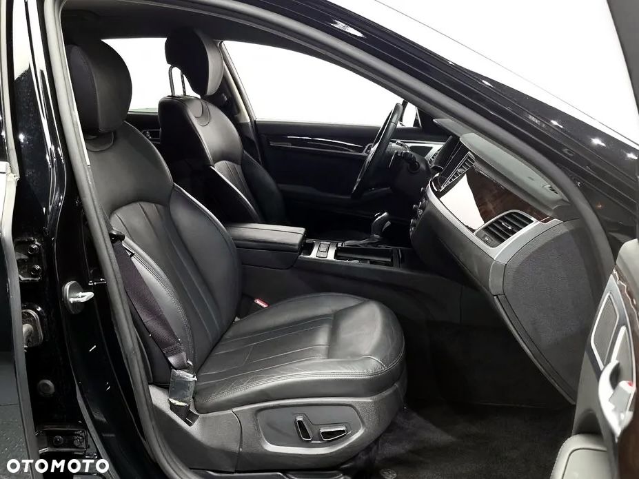 Genesis G80 - 8