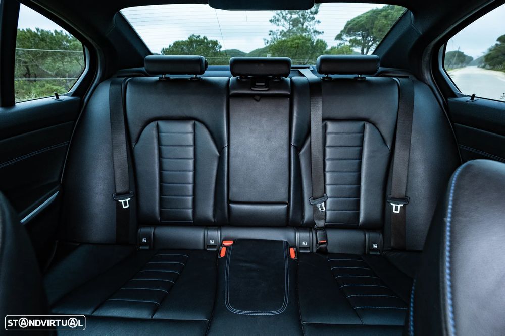 BMW 330 i Pack M Shadow Auto - 43