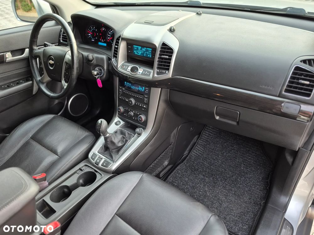 Chevrolet Captiva 2.2 4WD LTZ - 18