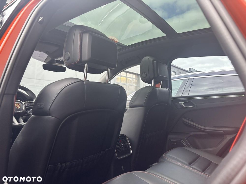 Porsche Macan - 25