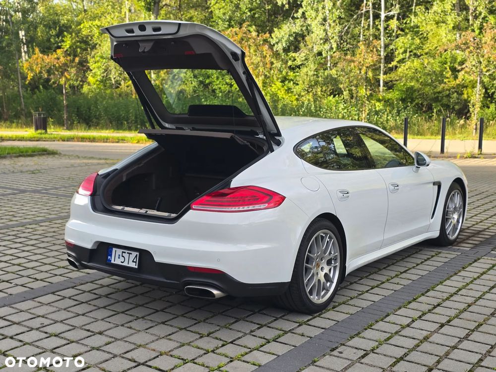 Porsche Panamera 4 Edition - 11