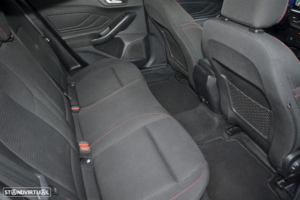 Ford Focus 1.0 EcoBoost MHEV ST-Line - 17