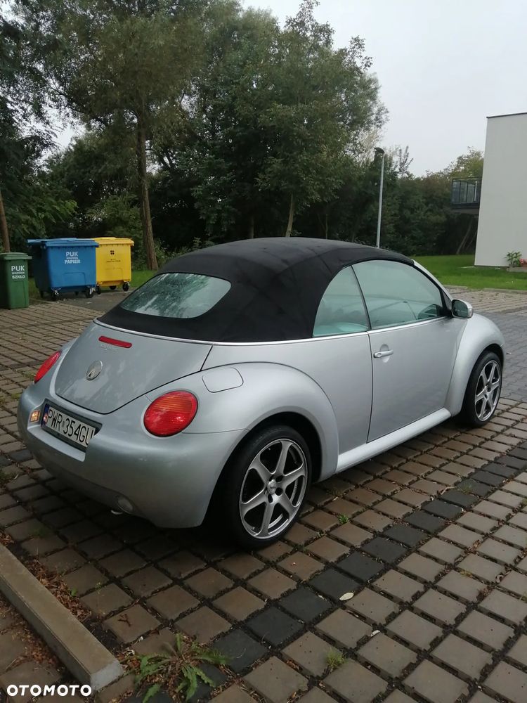 Volkswagen New Beetle - 7