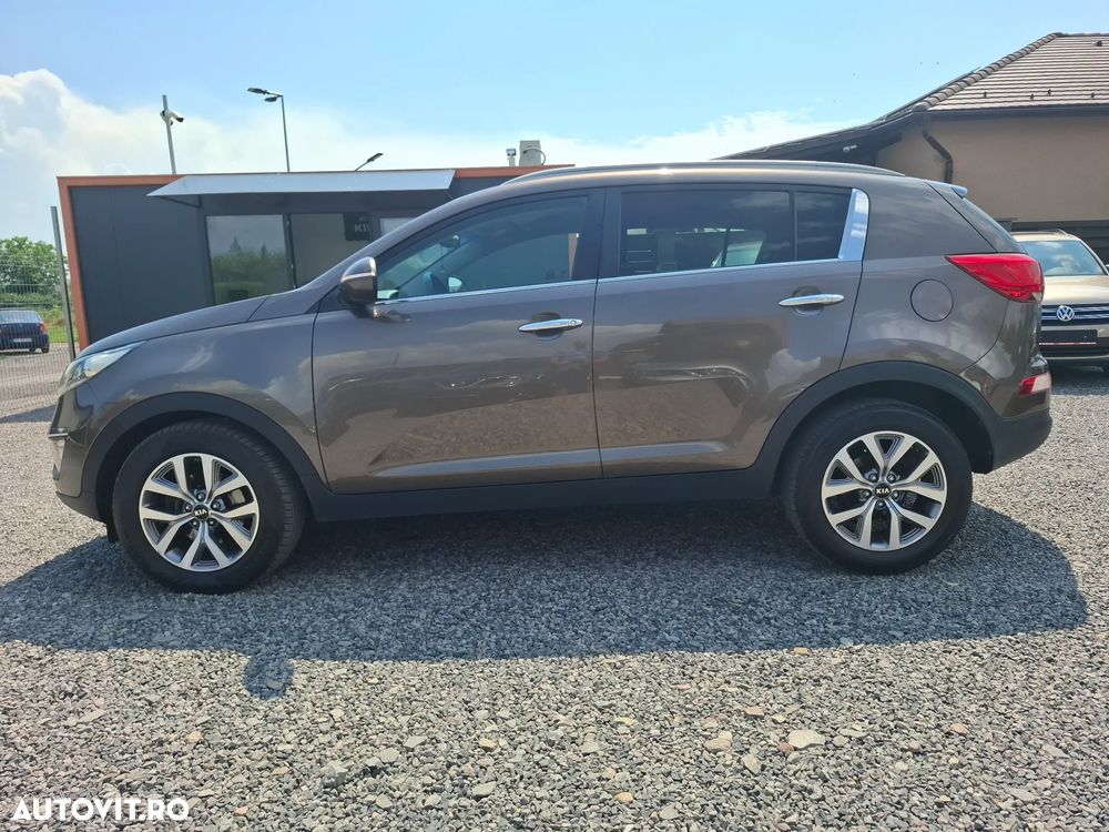 Kia Sportage 1.7 CRDI 2WD ISG Dream-Team Edition - 9